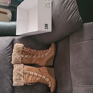 Women's  size 9 boots